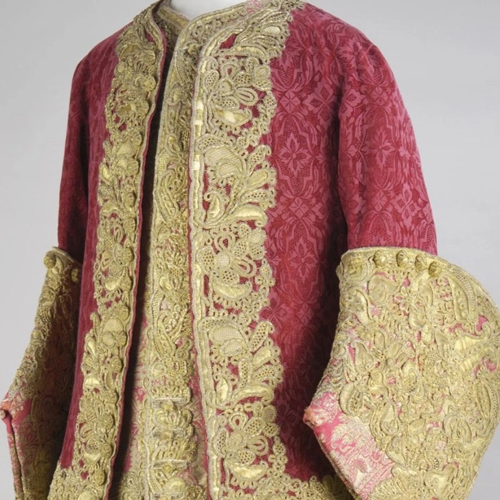 Кафтан парадный