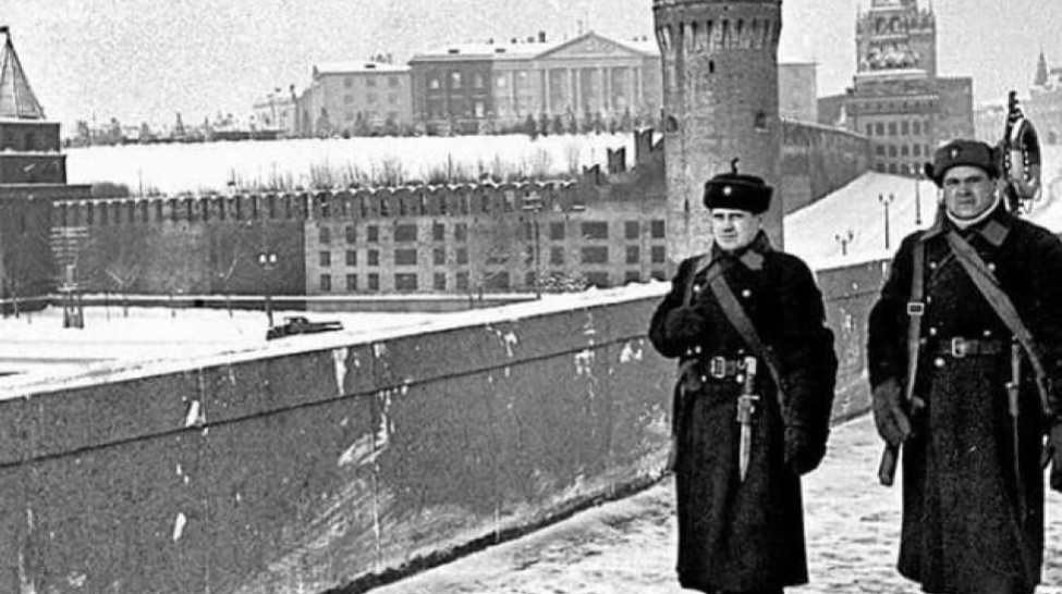 Вид на Кремль с Большого Москворецкого моста