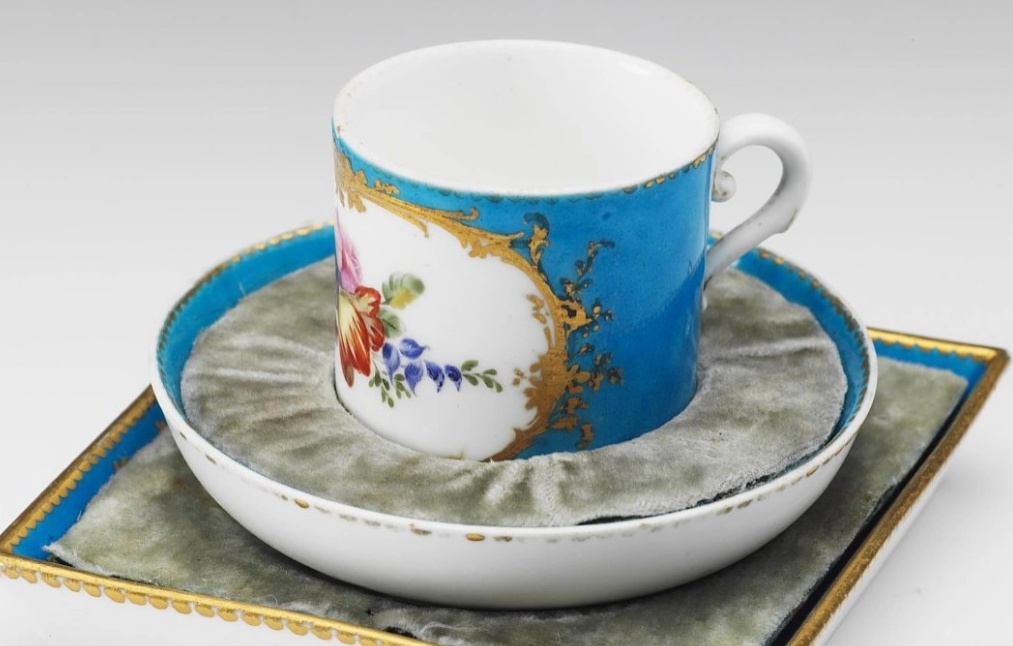 Севрская императорская фарфоровая мануфактура