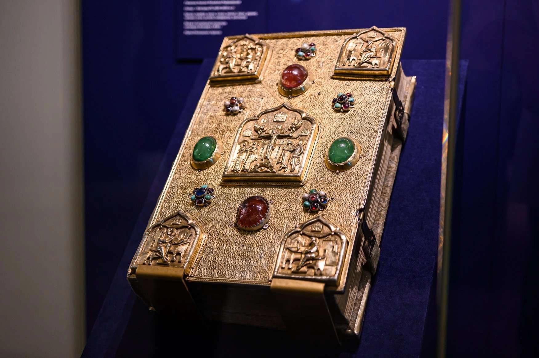 Открытие выставки в ХХС (5).webp