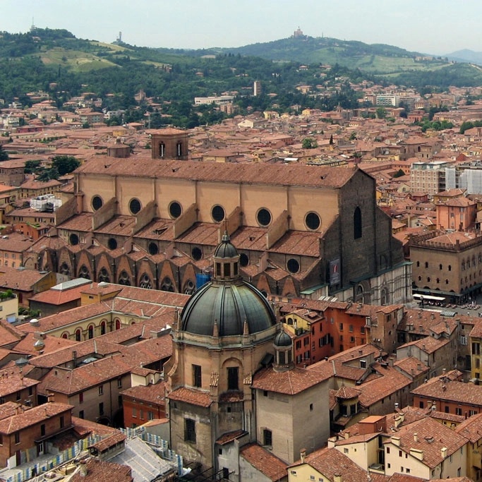 Пьяцца Маджоре и базилика Сан Петронио. Болонья