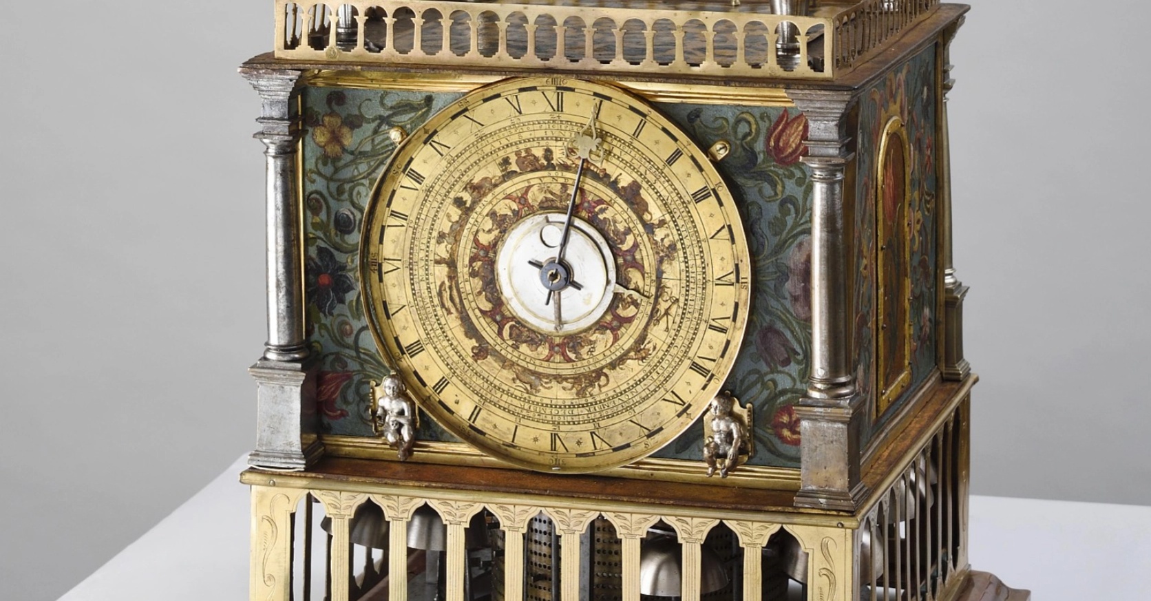 Часы Россия