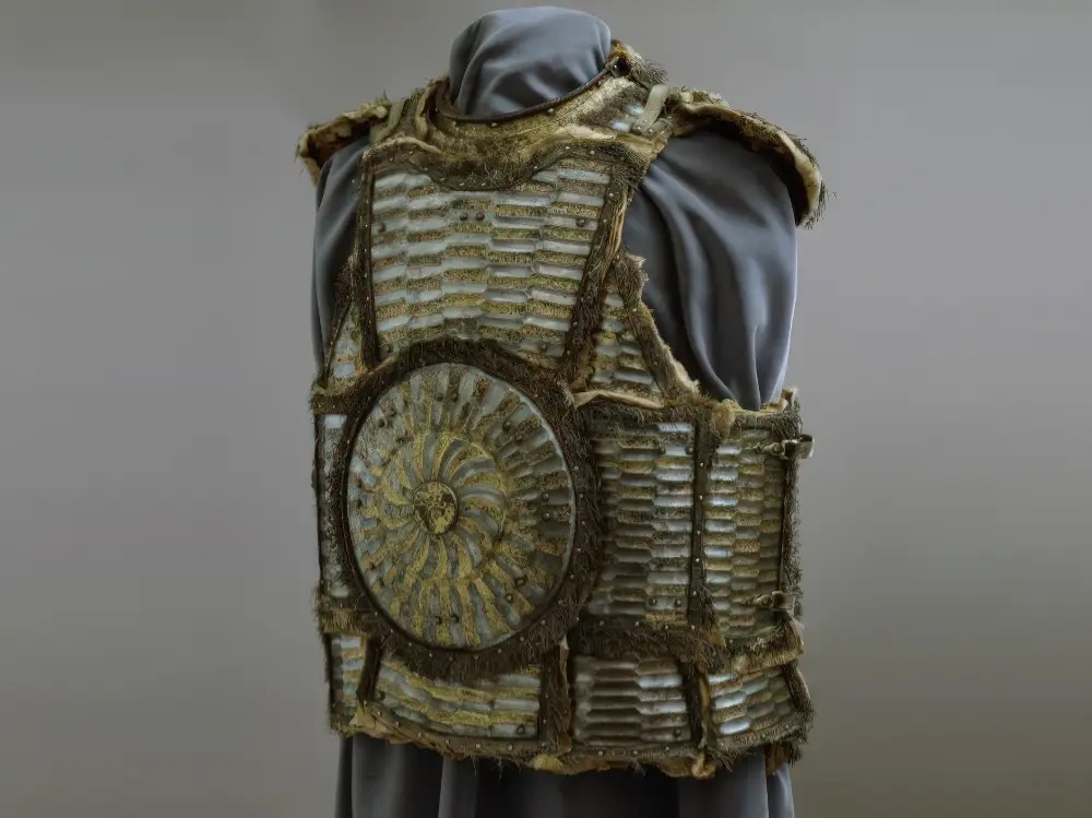 Доспех зерцальный (нагрудник и наспинник)..webp