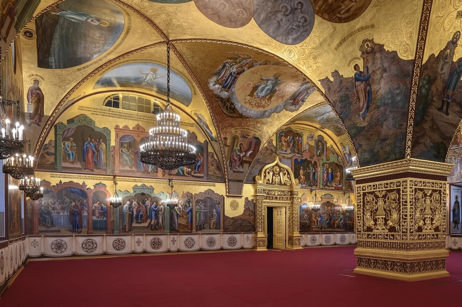 Грановитая палата. Интерьер.webp