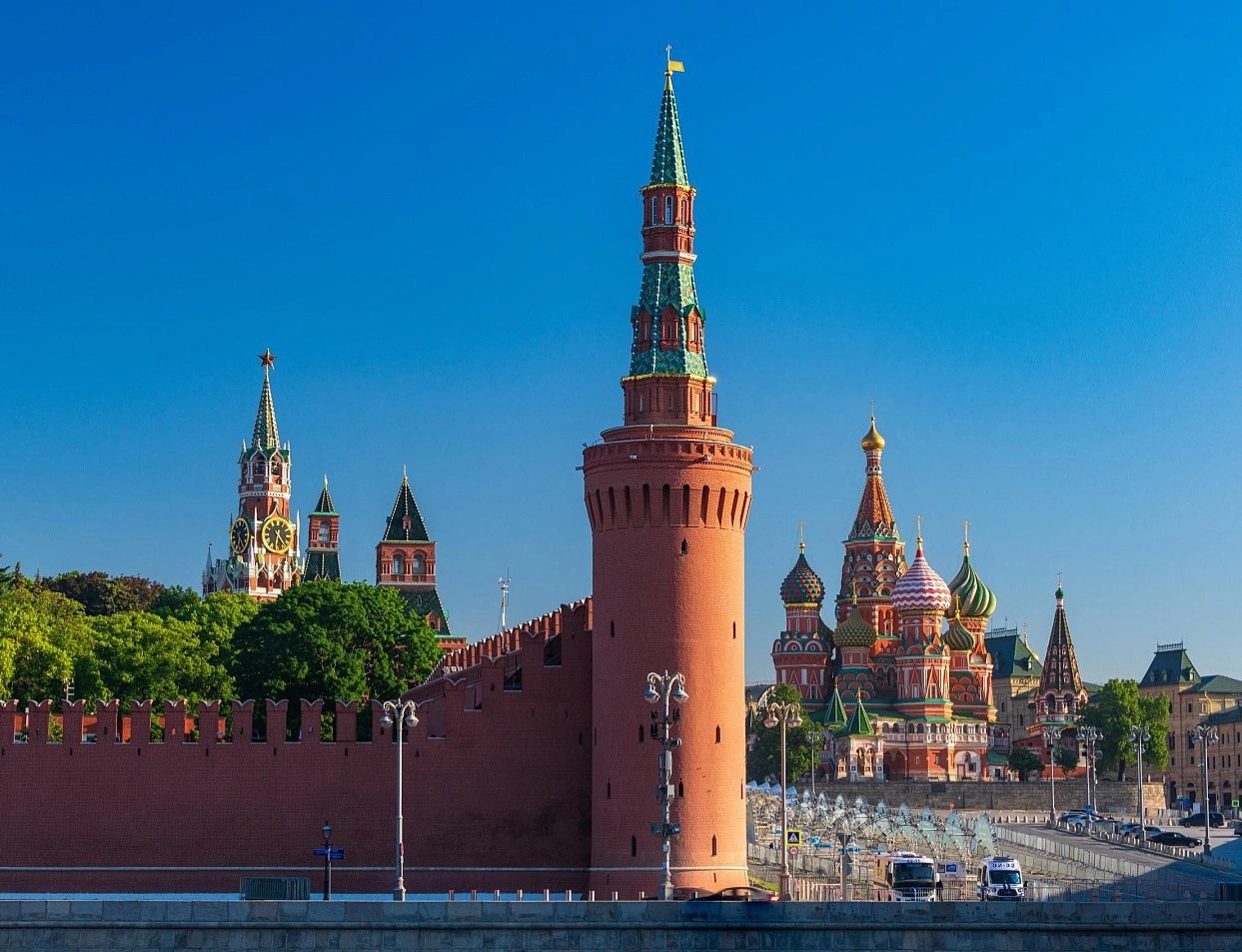 Беклемишевская башня.webp