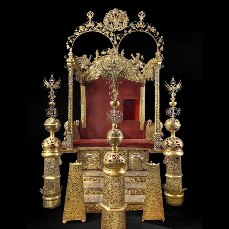 Двойной трон.webp