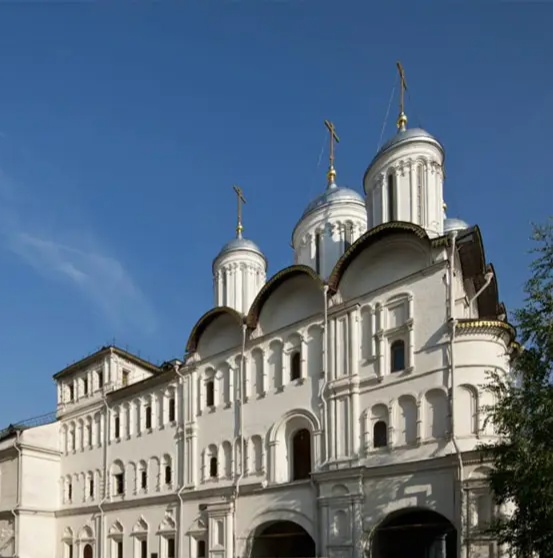 Здание Патриарших палат с церковью Двенадцати апостолов, южный фасад.webp