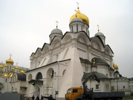 Южный фасад собора после завершения реставрации