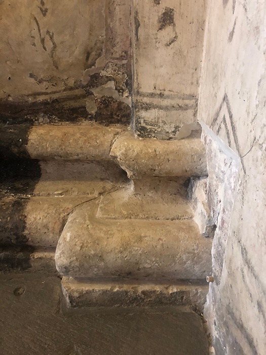 Белокаменный цоколь 1489 г.