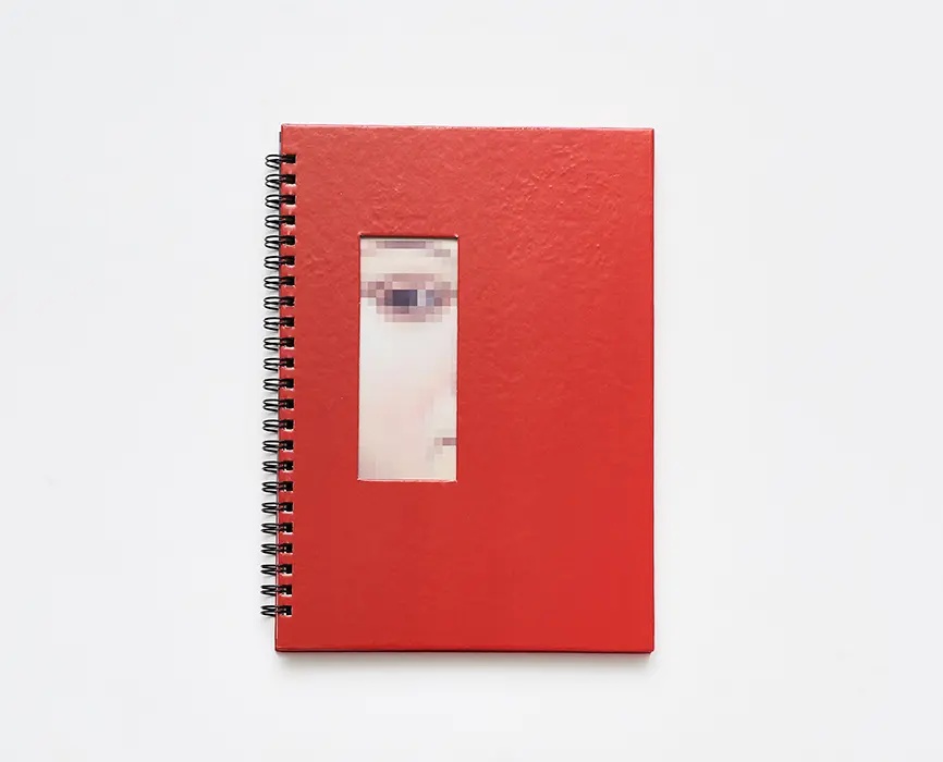 Блокнот для записей с вырубкой