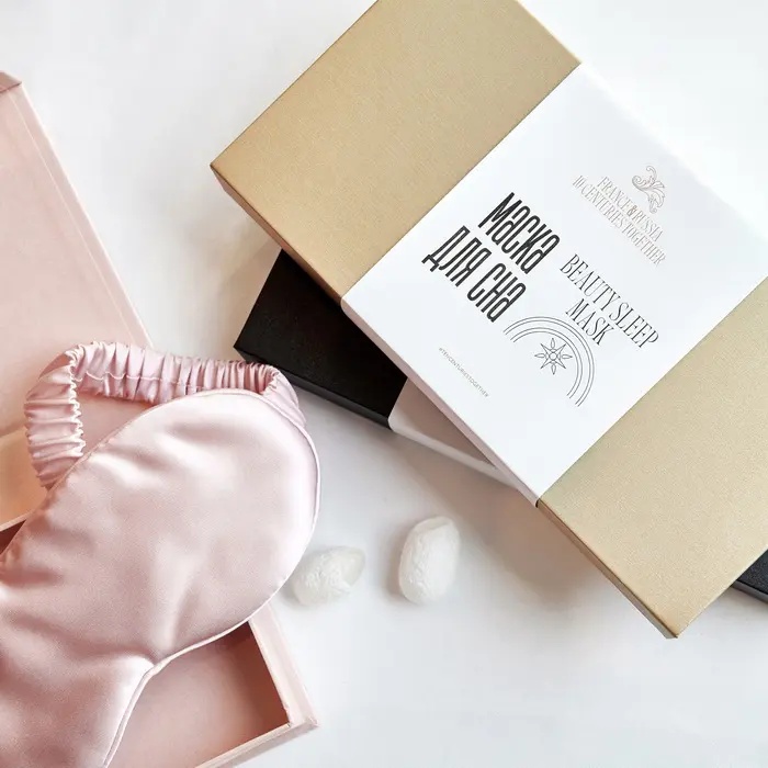 Шелковая маска для сна