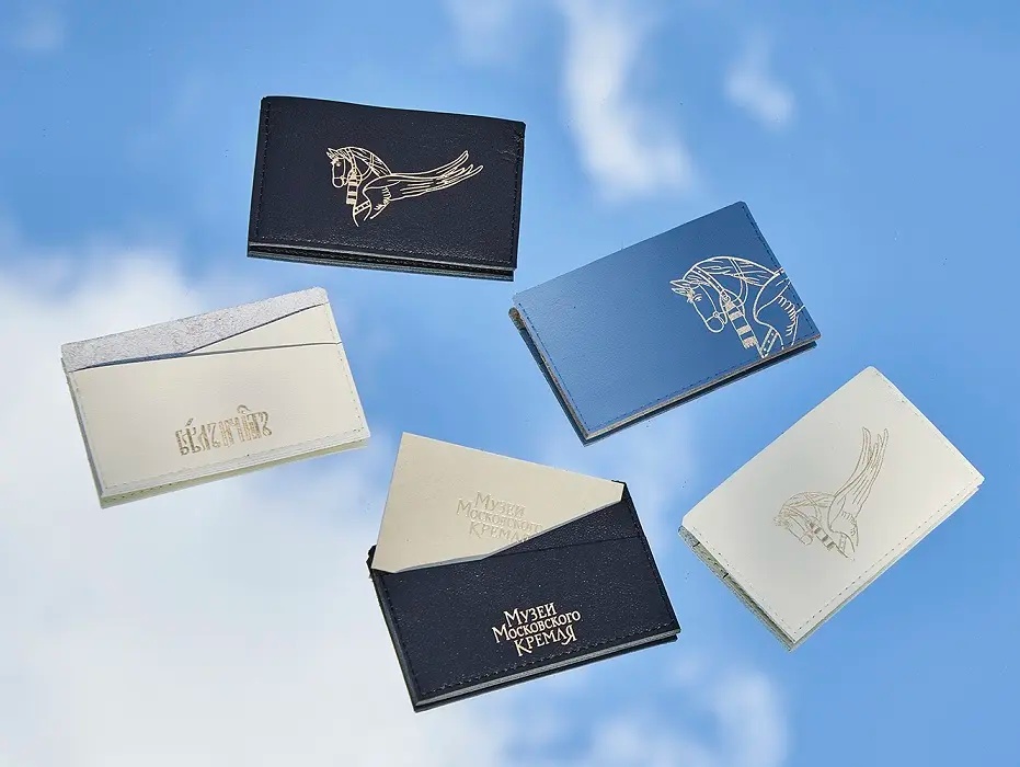 Кожаный держатель для карт