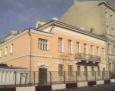 Здание флигеля, вид со стороны Манежной улицы