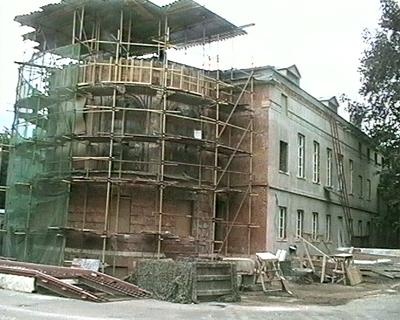 Главный дом, вид со двора