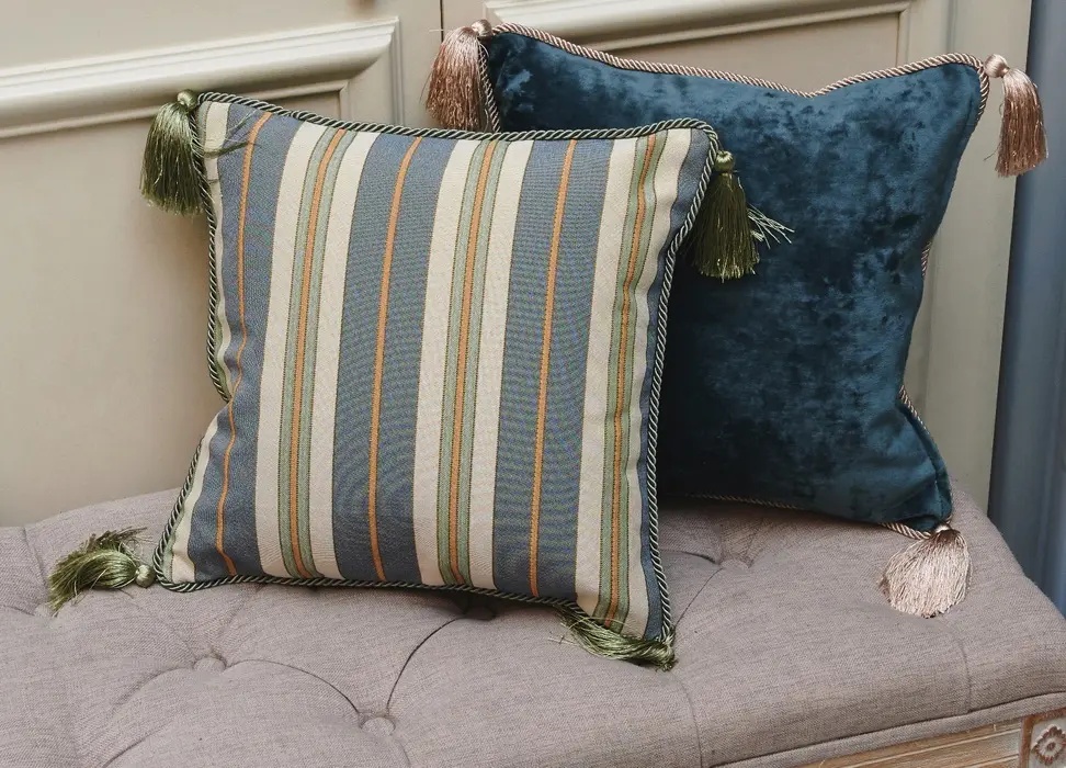 Подушка декоративная