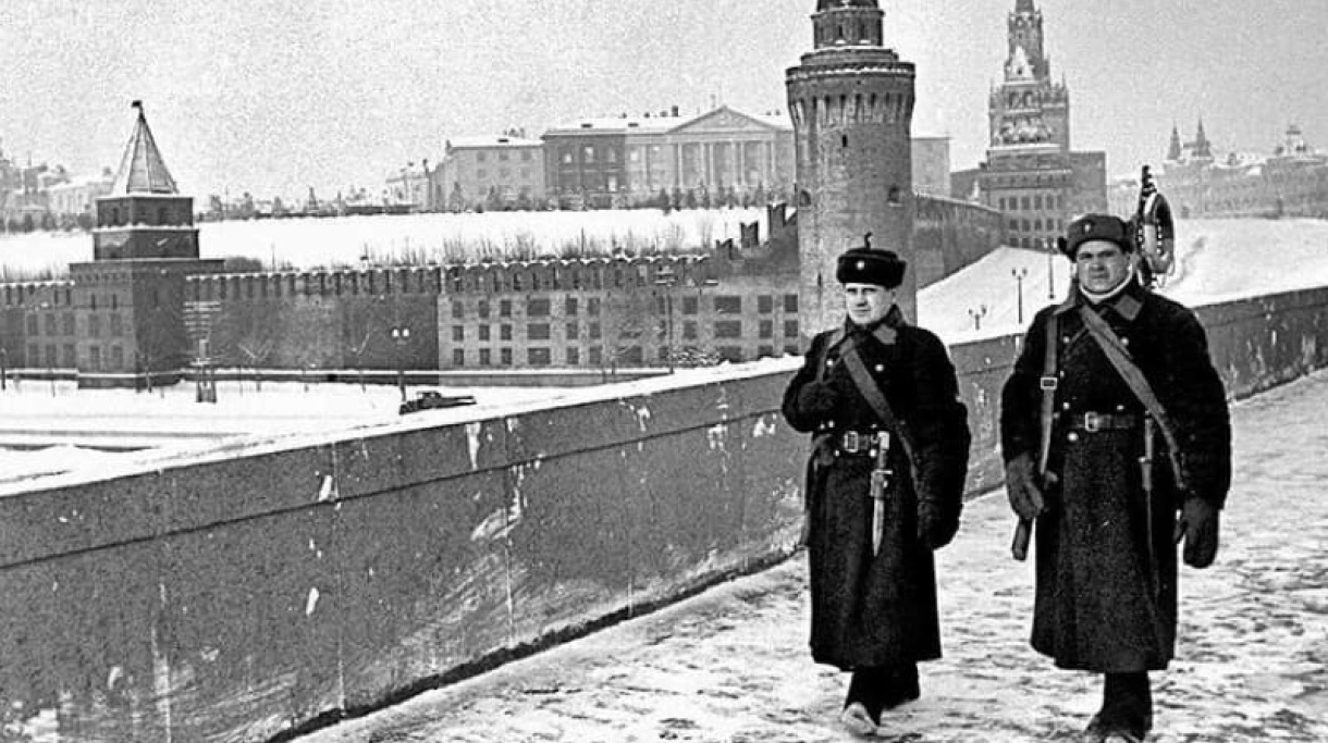 Вид на Кремль с Большого Москворецкого моста