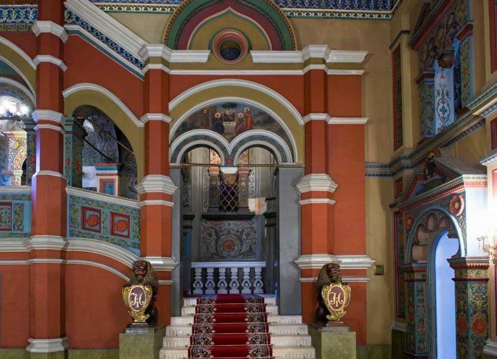 Теремной дворец.