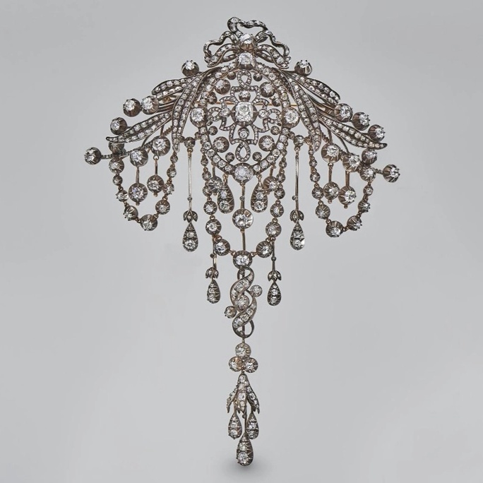 Брошь корсажная