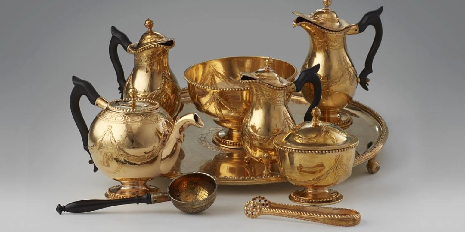 Детский чайно-кофейный сервиз