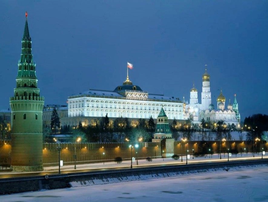 Вид на Кремль со стороны Москва-реки