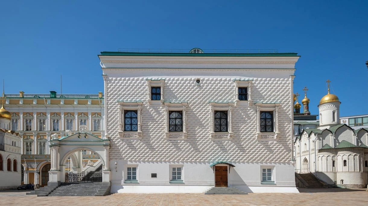 Грановитая палата. Соборная площадь