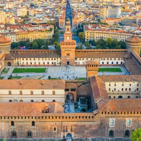 Кастелло-Сфорцеско, Италия