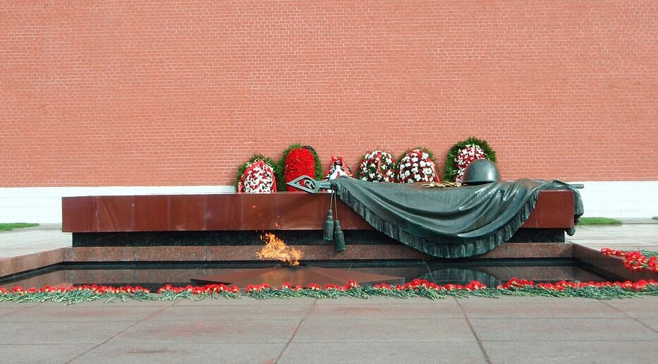 мемориал в Александровском саду.webp