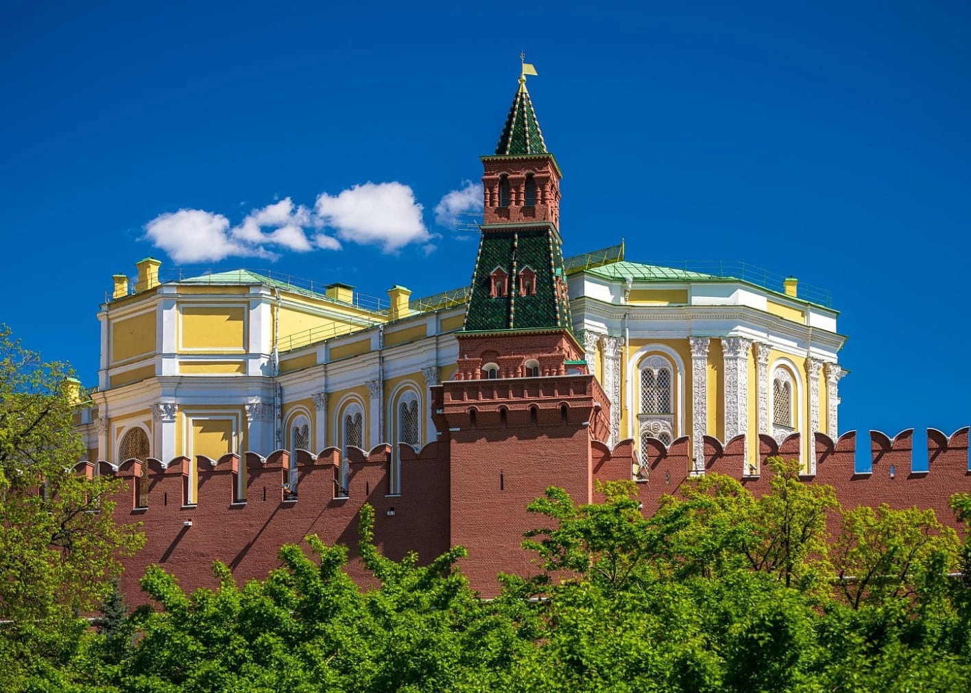 Оружейная башня.webp