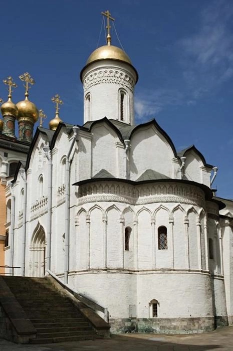 Церковь Ризположения. Вид с юго-востока.webp