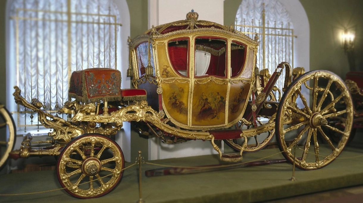 Карета четырехместная