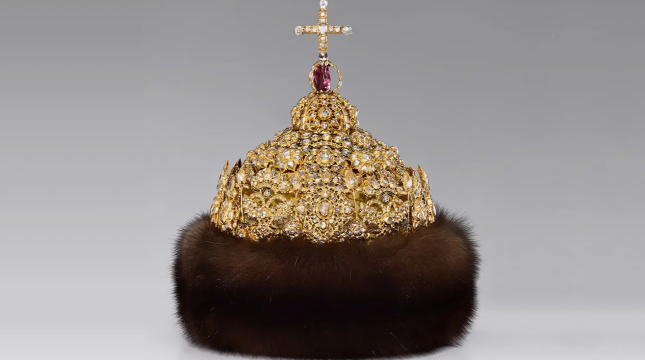 Шапка Алмазная (баннер для экскурсии).webp