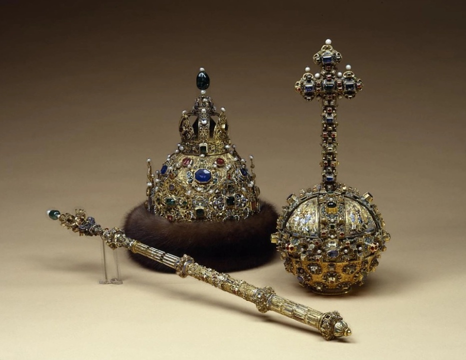 Шапка, скипетр и держава "Большого наряда"