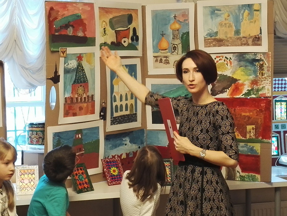 Вернисаж творческих работ (Фотография с программы)