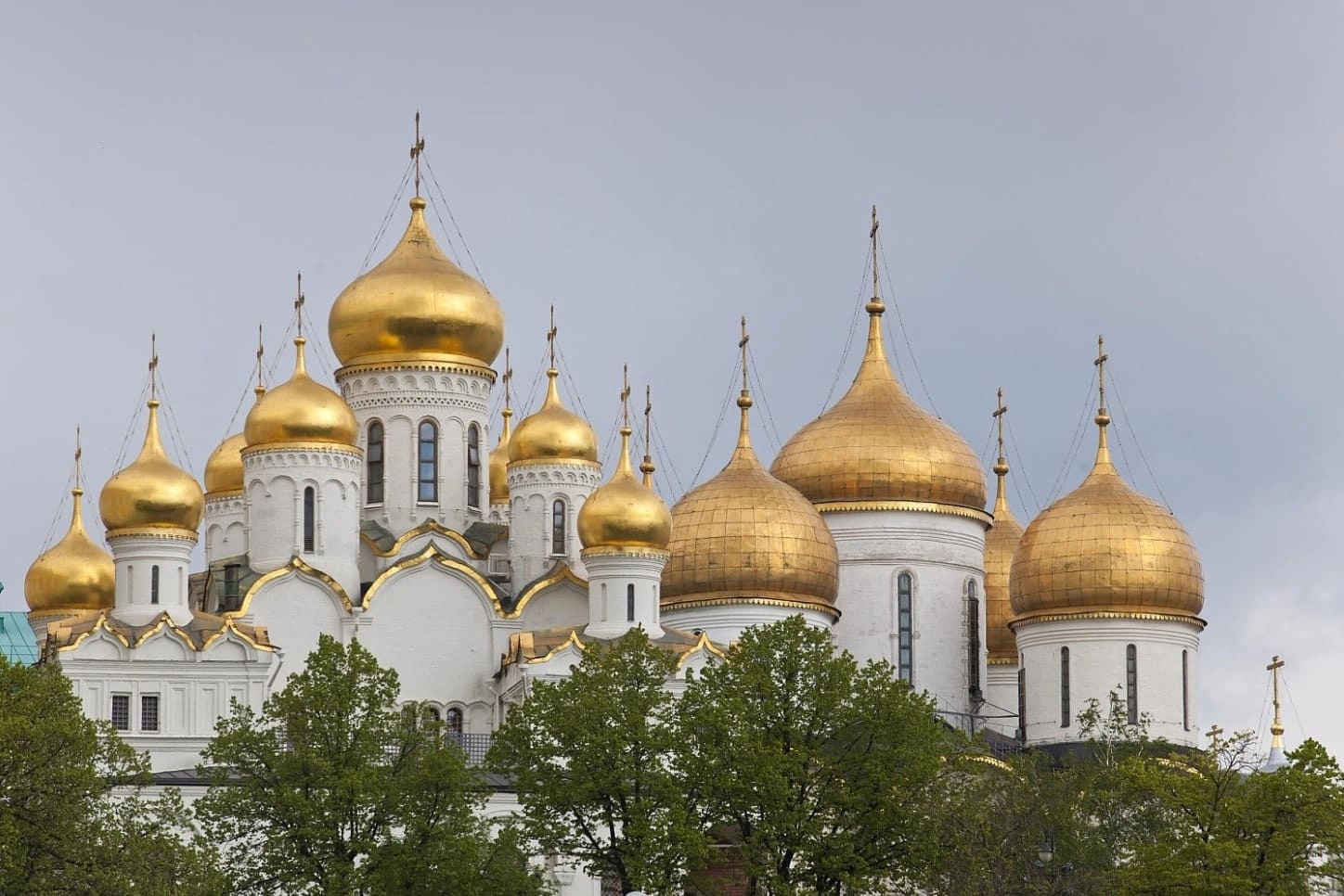 Купола Успенского и Благовещенского соборов