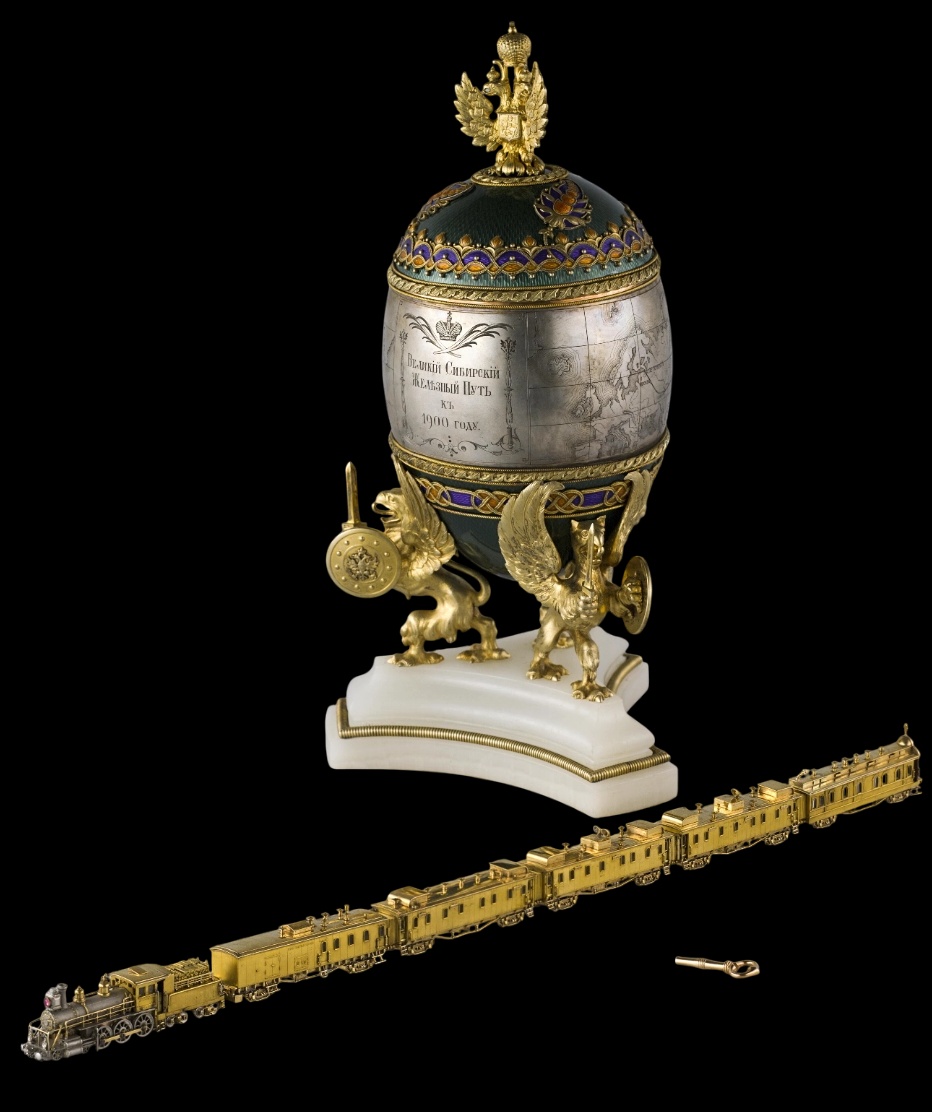 Яйцо пасхальное с моделью поезда.webp