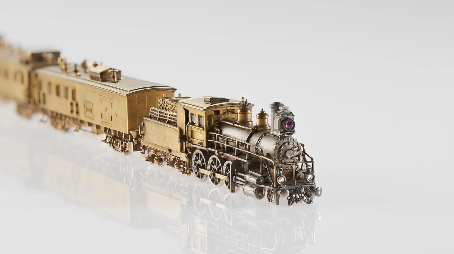 Сюрприз яйца пасхального «Великий Сибирский железный путь» - модель поезда