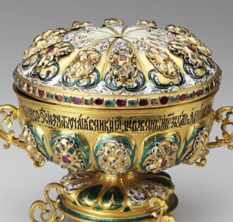 Чаша с крышкой работы кремлевских мастеров