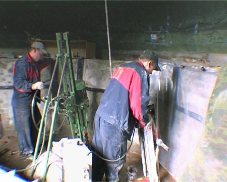 Устройство свай по внутреннему периметру постамента