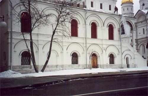 Общий вид южной галереи Благовещенского собора после реставрации