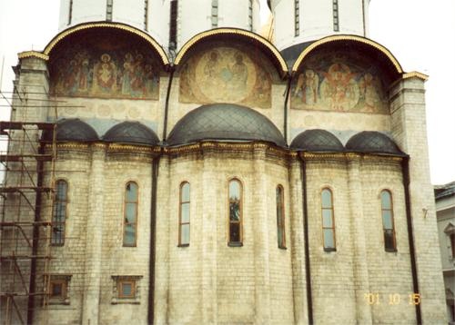 Восточный фасад Успенского собора после реставрации