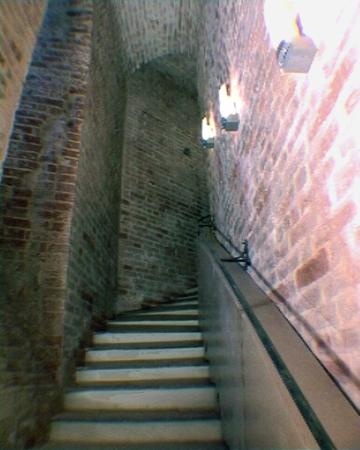 Лестница на 2-й ярус нижнего восьмерика колокольни