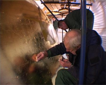 Позолота главы сусальным золотом