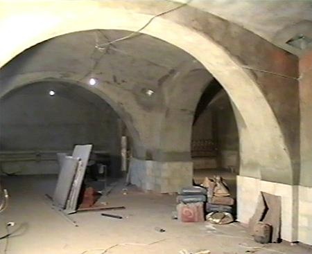 Интерьер главного корпуса, цокольный этаж