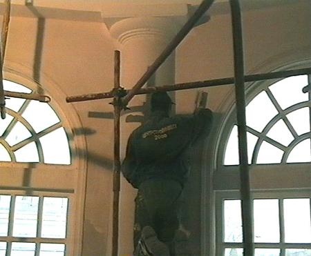 Интерьер главного корпуса, парадная лестница