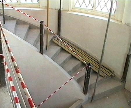 Интерьер главного корпуса, парадная лестница