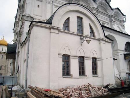 Южная пристройка к Архангельскому собору. Вид с южной стороны