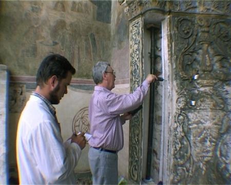 влажности и засоленности деталей центрального портала