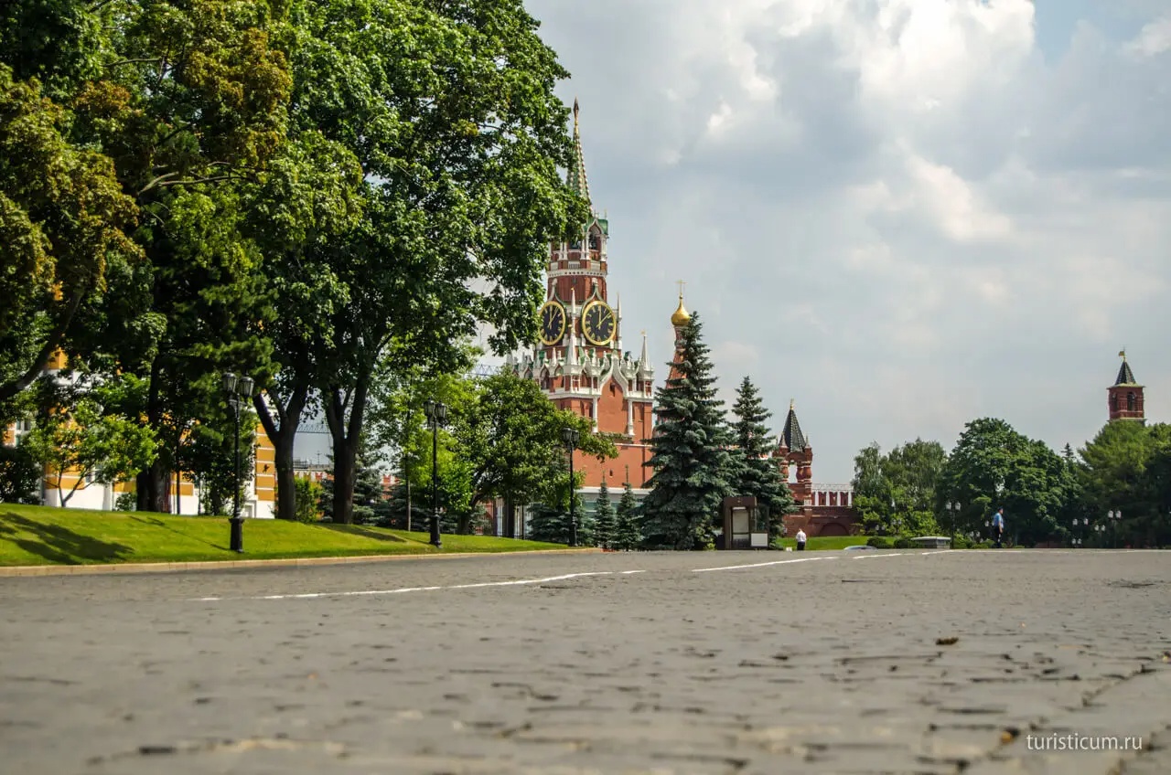 Московский Кремль — объект ЮНЕСКО (баннер).webp