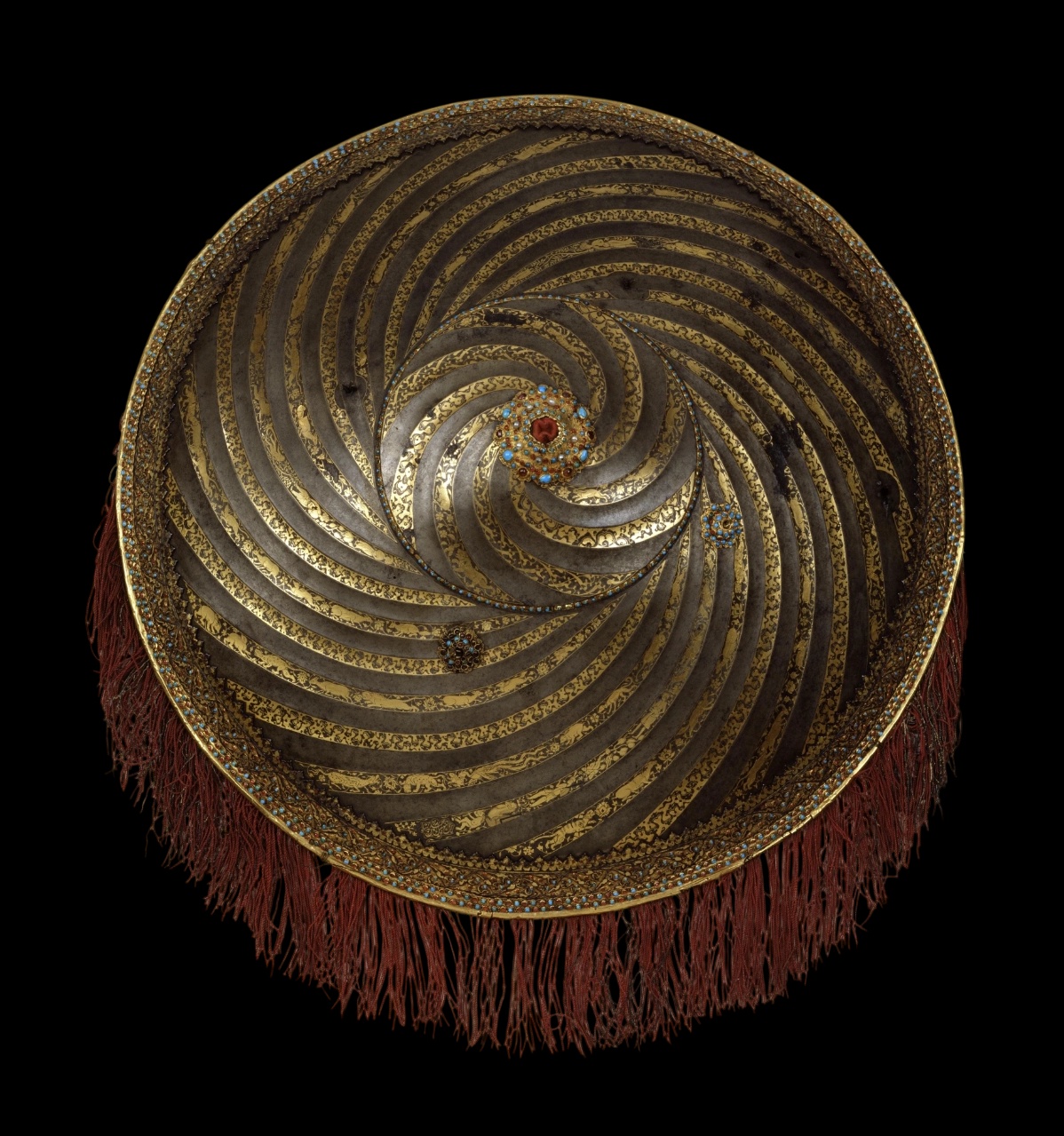 Щит, наручи и шлем князя Федора Ивановича Мстиславского (3).webp