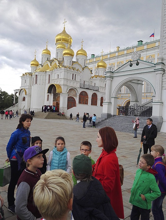 Занятия на экспозиции. (Фотография с программы)